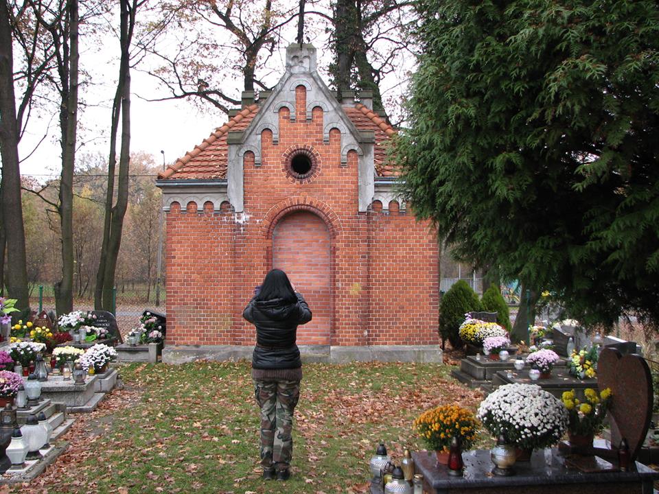Zabytkowa Leśnica - Cmentarz komunalny