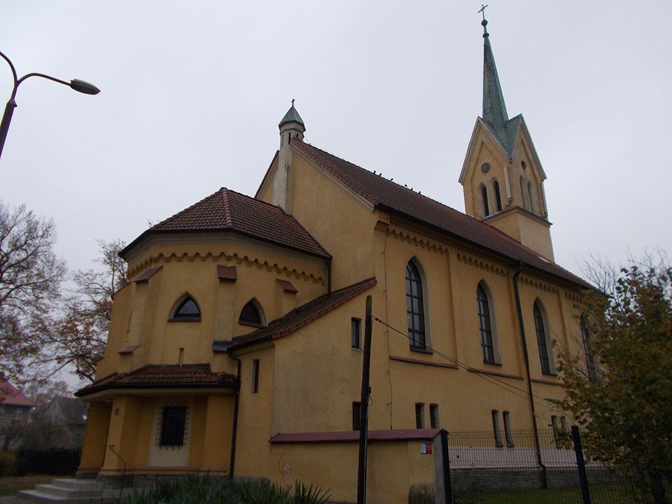 kościół w Leśnicy na ul. Skoczylasa