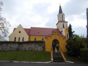 Kostomłoty - kościół