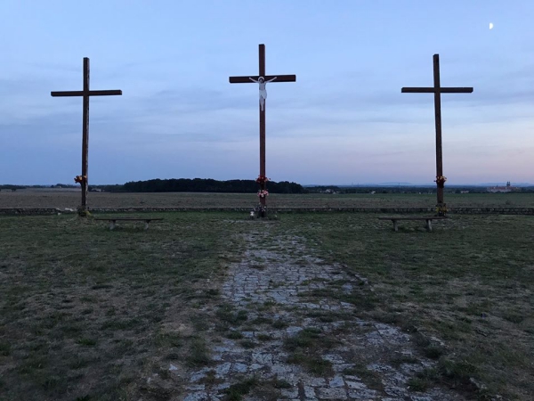 Wzgórze Trzech Krzyży - Lubiąż