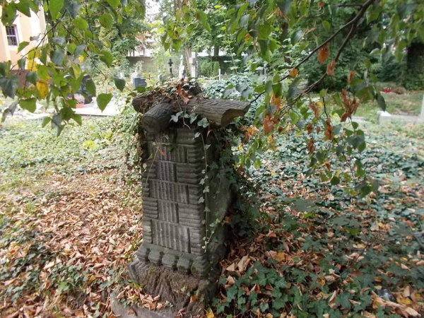 Cmentarz katolicki na Piłsudskiego w Wołowie