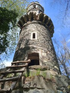 Wieża Bismarca na Jańskiej Górze
