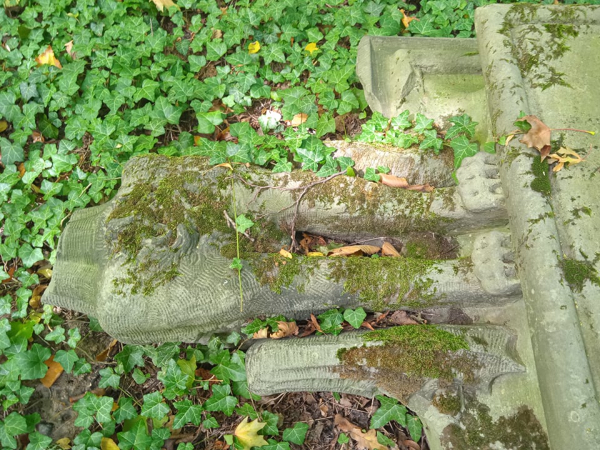 Cmentarz rodowy w Chwalimierzu