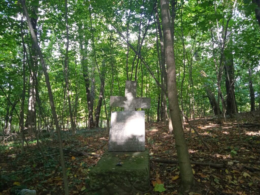 Cmentarz w Chwalimierzu