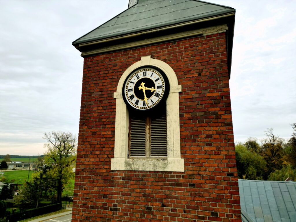Dzwonnica kościoła w Rakoszycach 