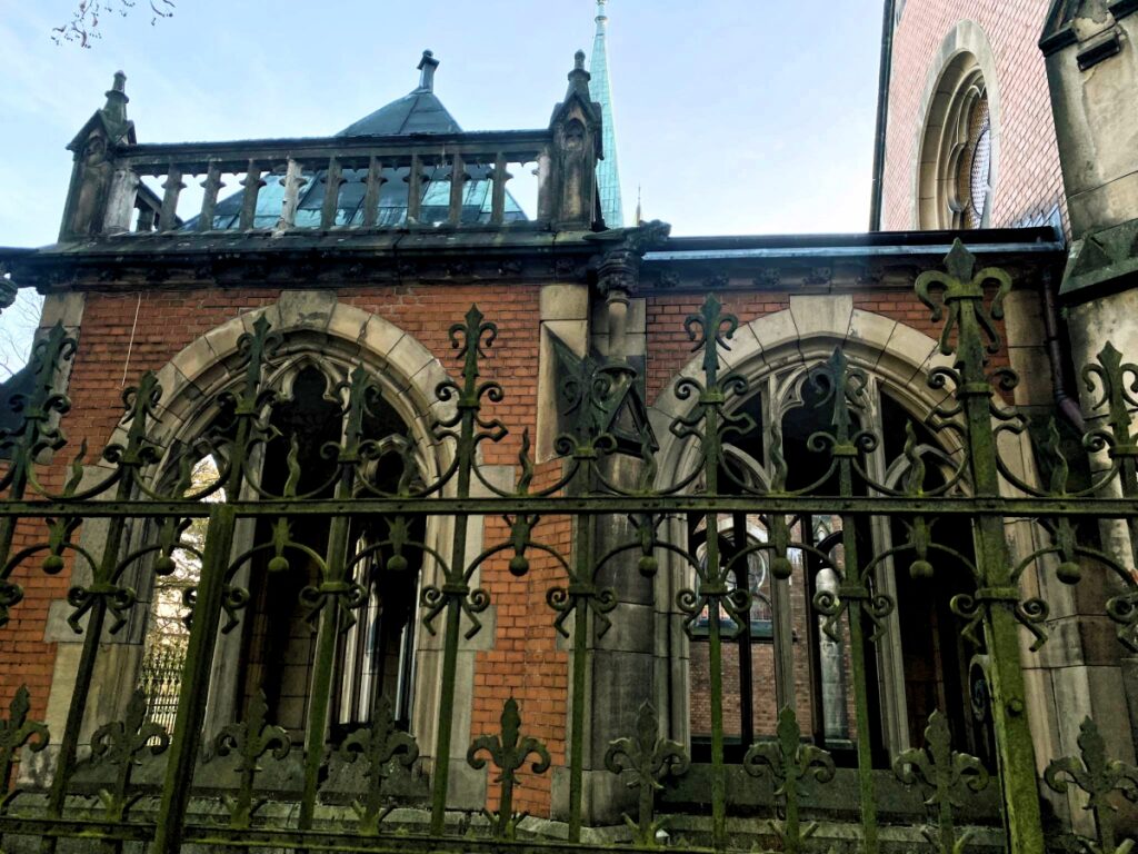 Kaplica zamkowa i grobowiec Donnersmarcków w Świerklańcu 