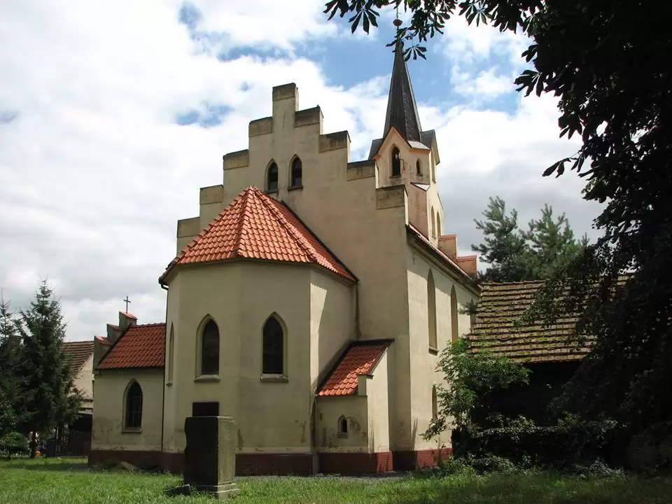 ocalony kościół