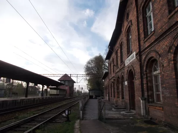 Stacja kolejowa w Ścinawie 