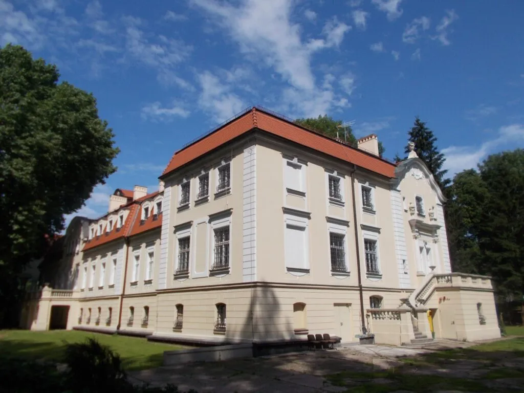 Pałac w Sadowicach 