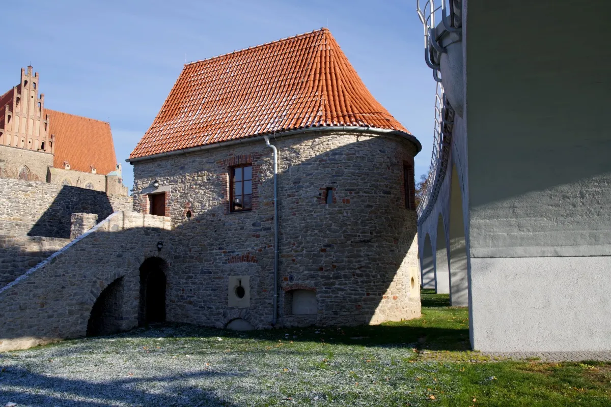 Średniowieczne fortyfikacje Strzegomia. 